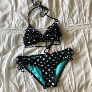 POLKA DOT RUFFLE BIKINI ❤️